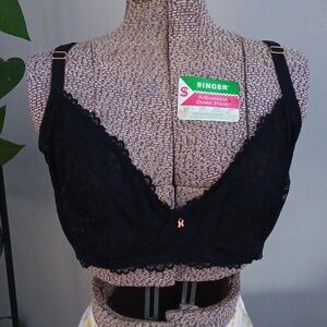 Savage X Fenty Black Lace Bra